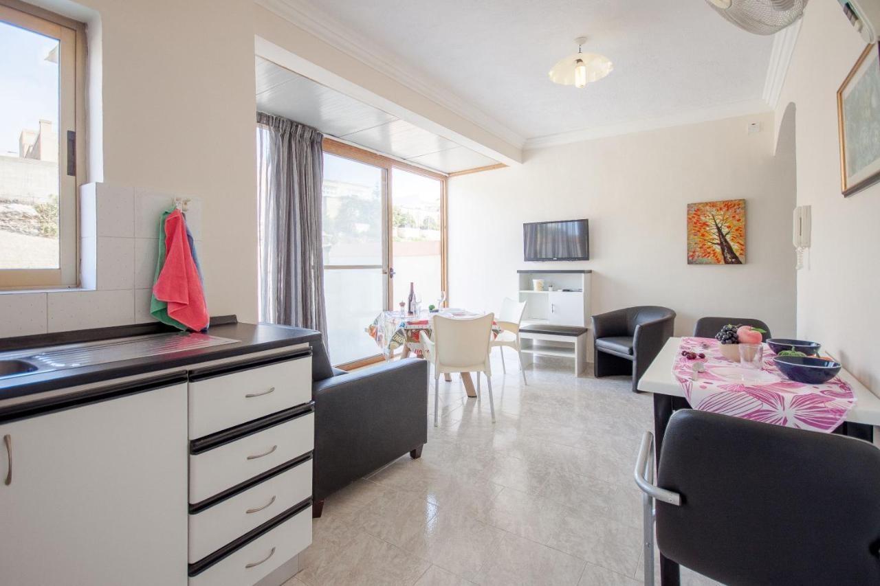 Pool And Sea Merill Apartments - Happy Rentals Mellieħa Zewnętrze zdjęcie